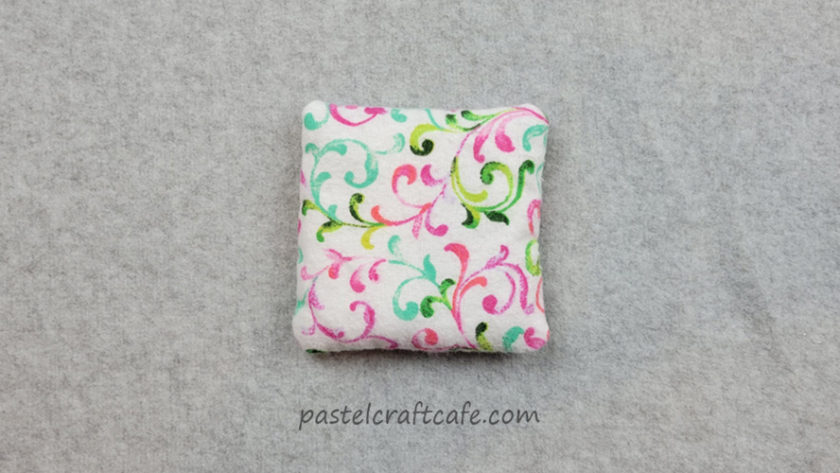 How to Use a Pom Pom Maker | Crafting Basics - Pastel Craft Cafe